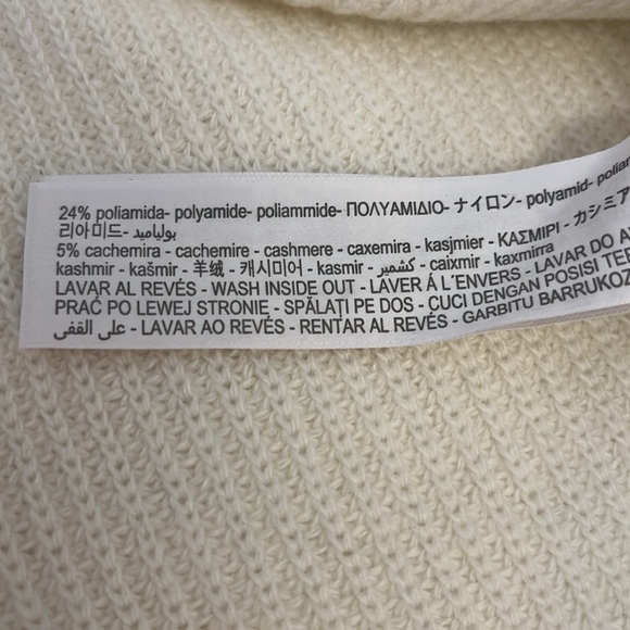 Never worn Massimo Dutti cream sweater vest in M-L - Picture 6 of 8